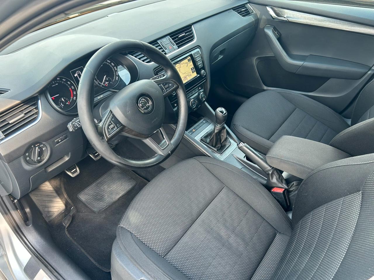 SKODA OCTAVIA WAGON 2.0 TDI 150CV Scout 4x4