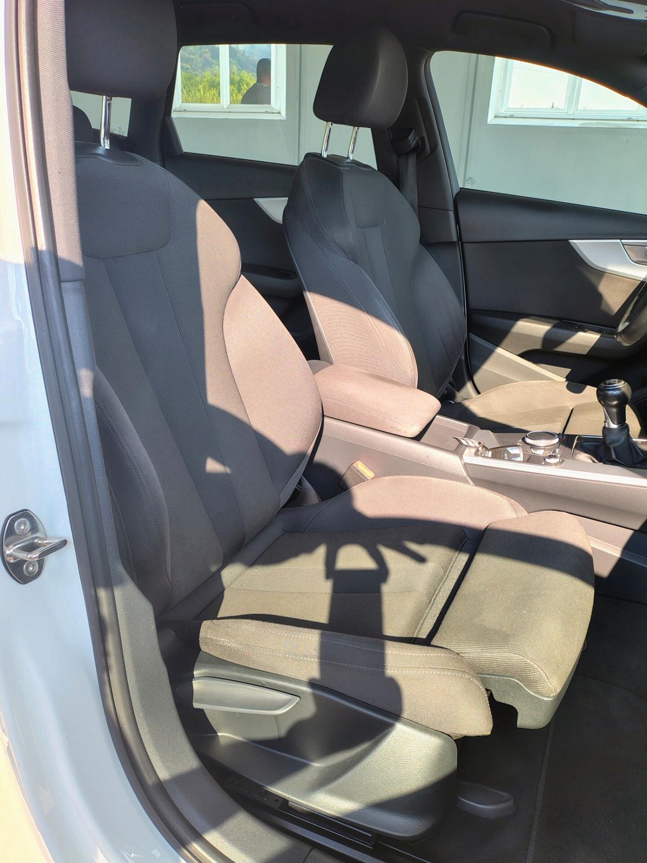 Audi A4 2.0 TDI 150 CV ultra Business Sport