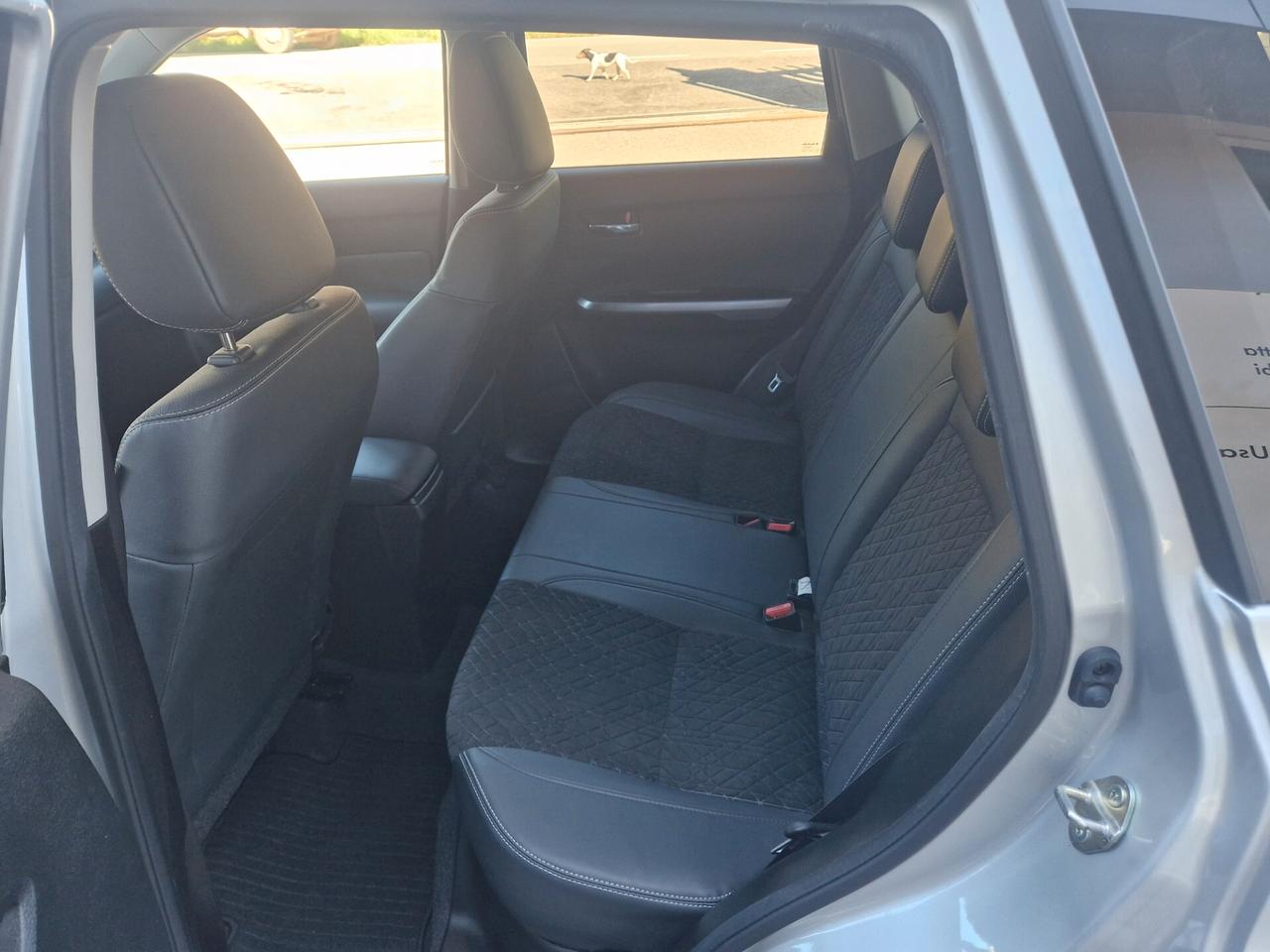 Suzuki Vitara 1.4 Hybrid Top