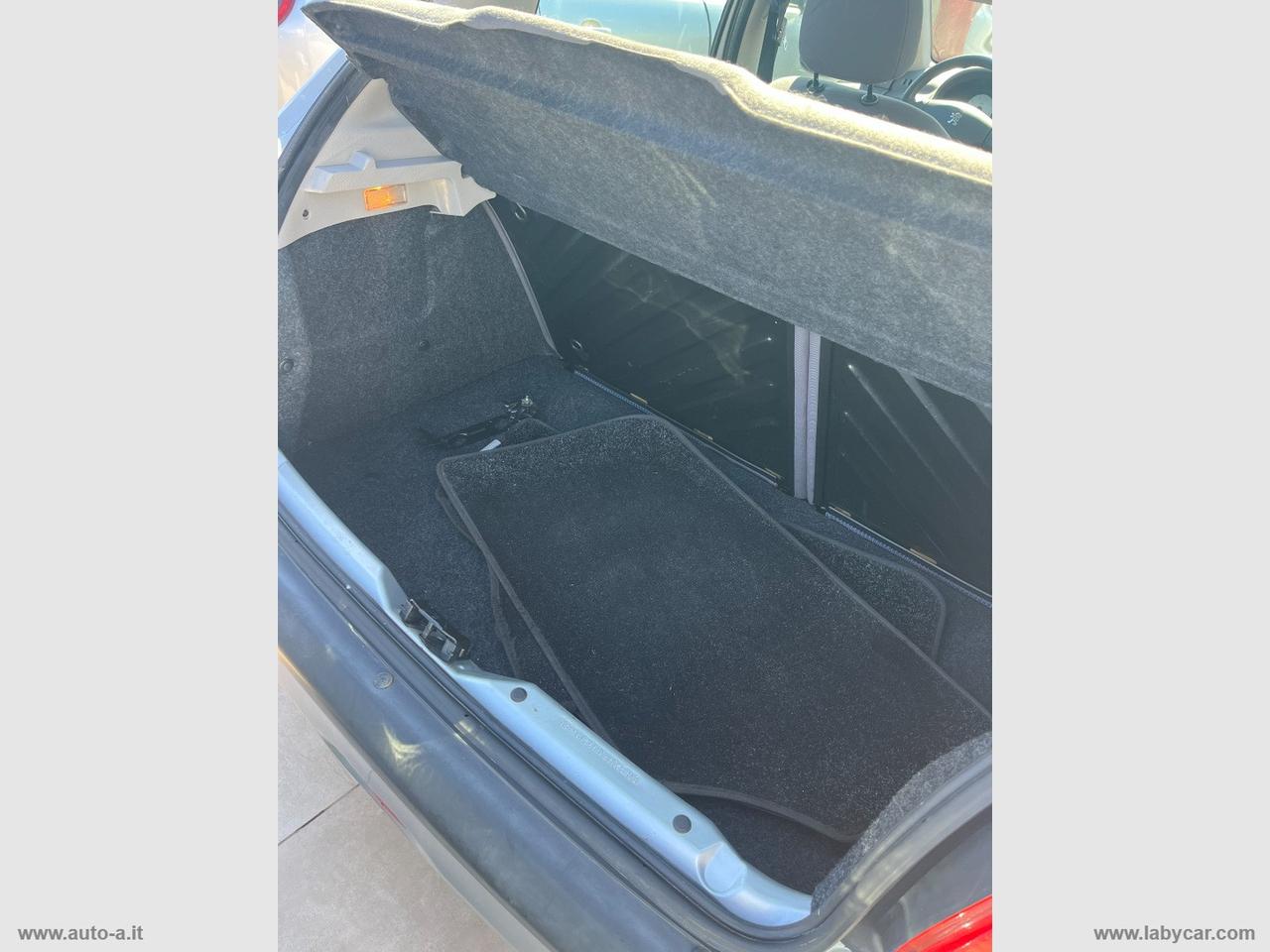 PEUGEOT 206 1.1 5p. S