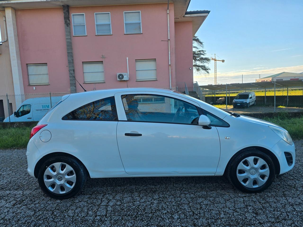 Opel Corsa 1.2 GPL con GARANZIA-NEOPATENTATI