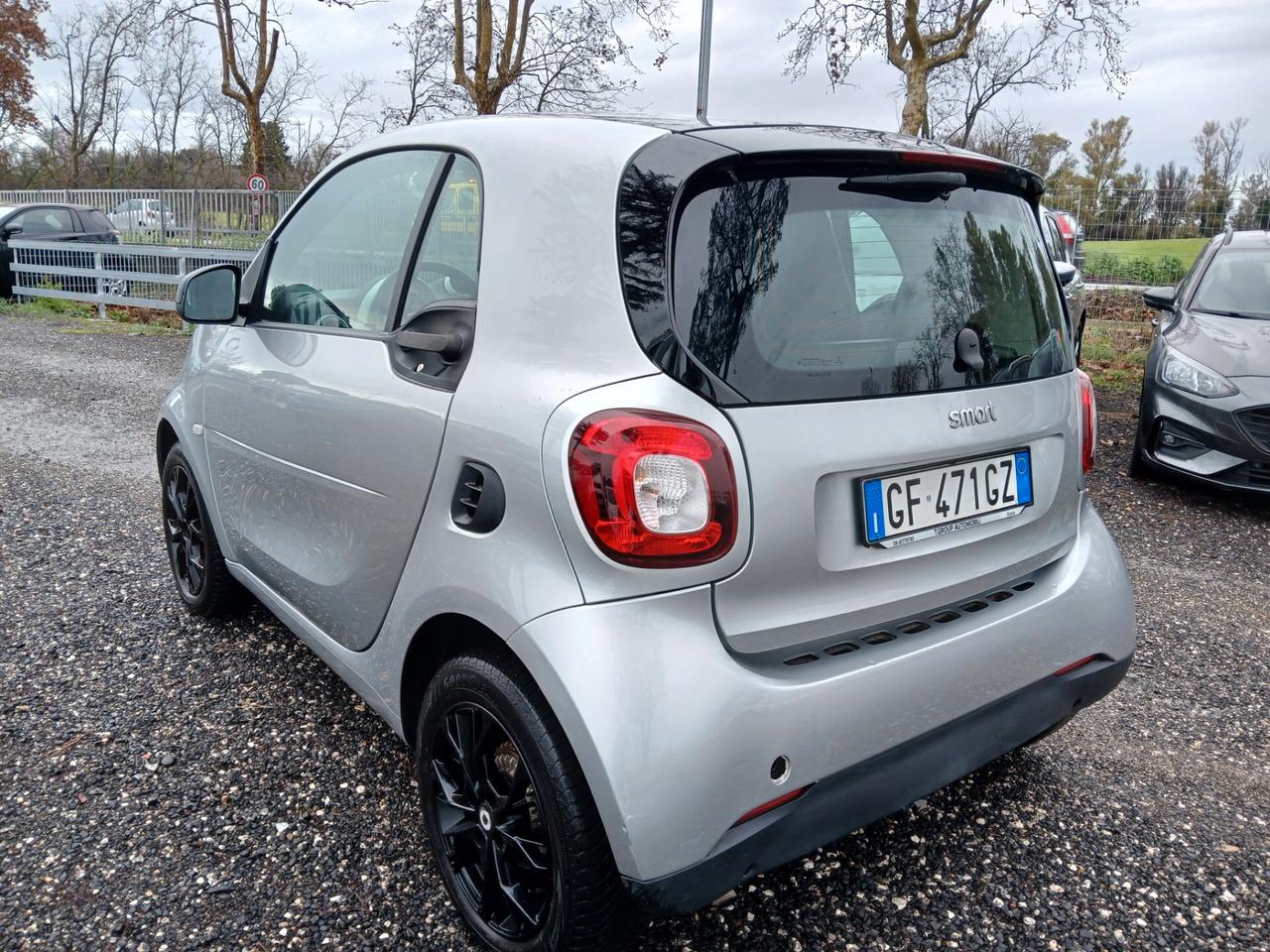 Smart ForTwo 70 1.0 twinamic Youngster pelle navi