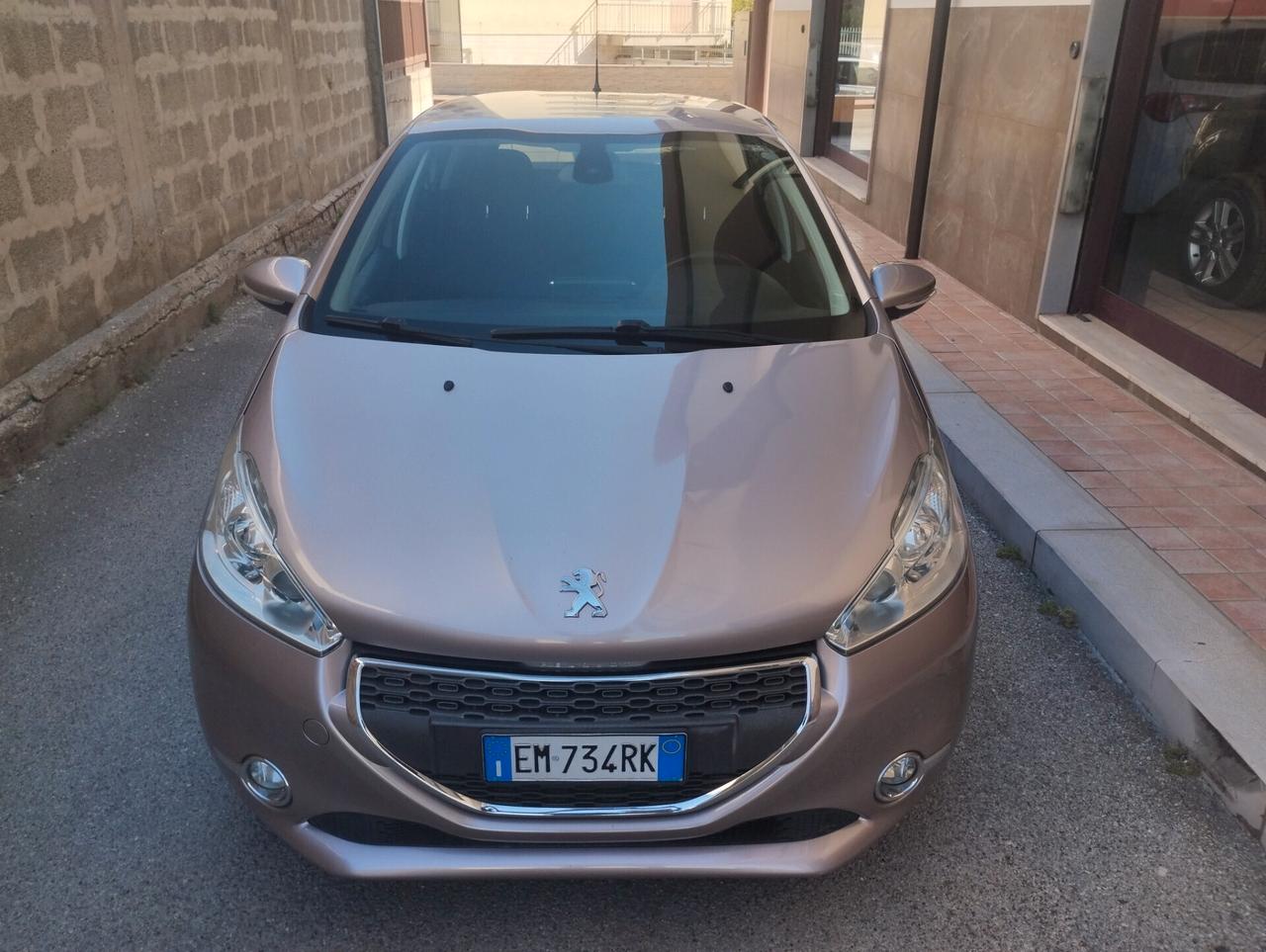 Peugeot 208 1.6 e-HDi 92 CV Stop&Start 5 porte Allure
