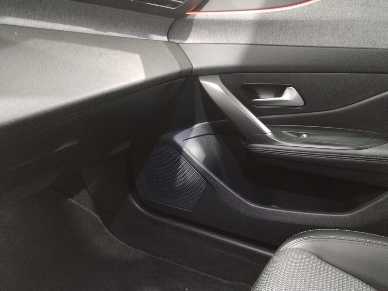 Peugeot 308 BlueHDi 130 S&S EAT8 Allure