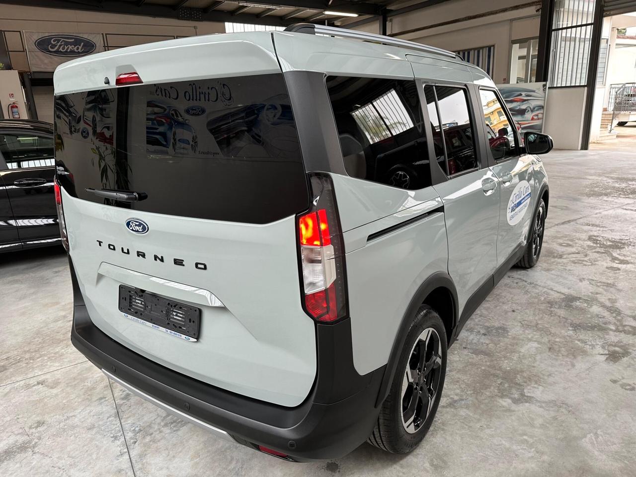 Ford Tourneo Courier 1.0 EcoBoost Active