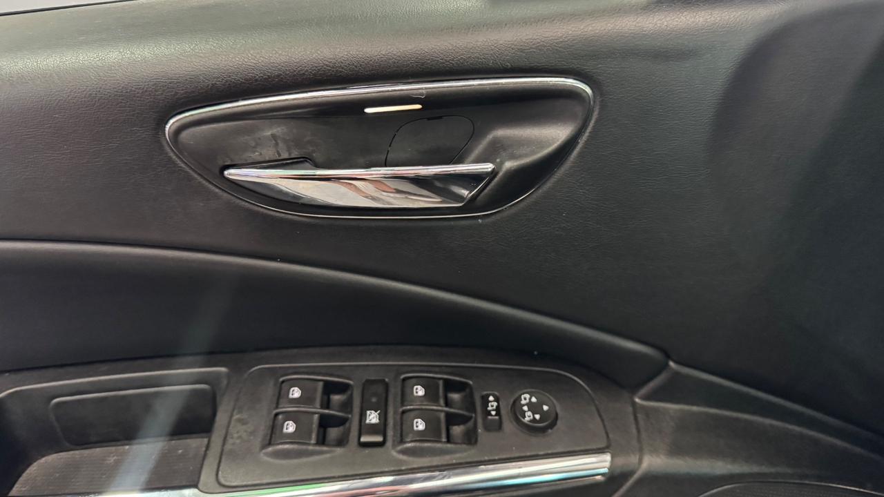 Lancia Delta 1.6 MJT DPF Gold-2012