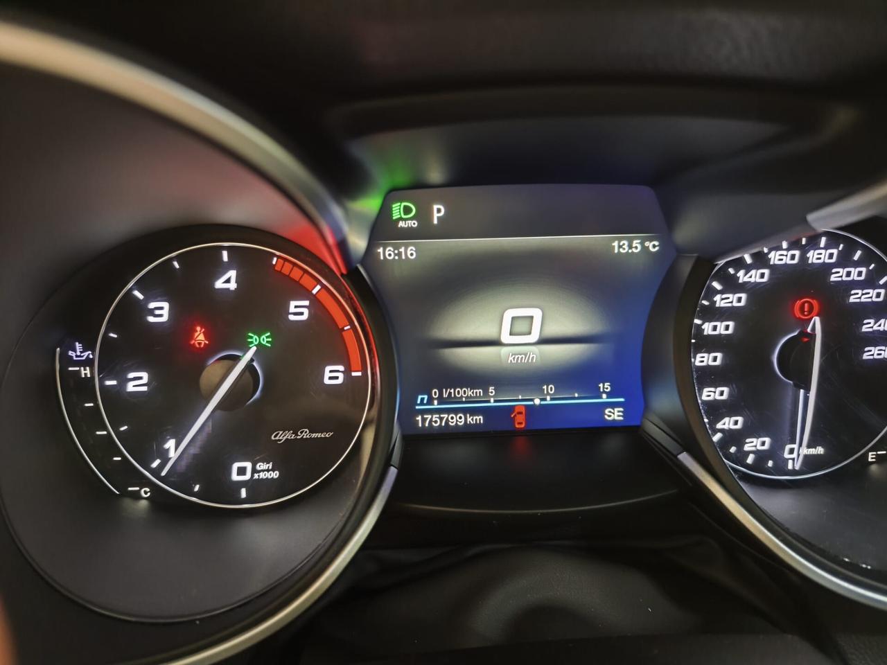 Alfa Romeo Stelvio 2.2 Turbodiesel 190 CV AT8 Q4 Business