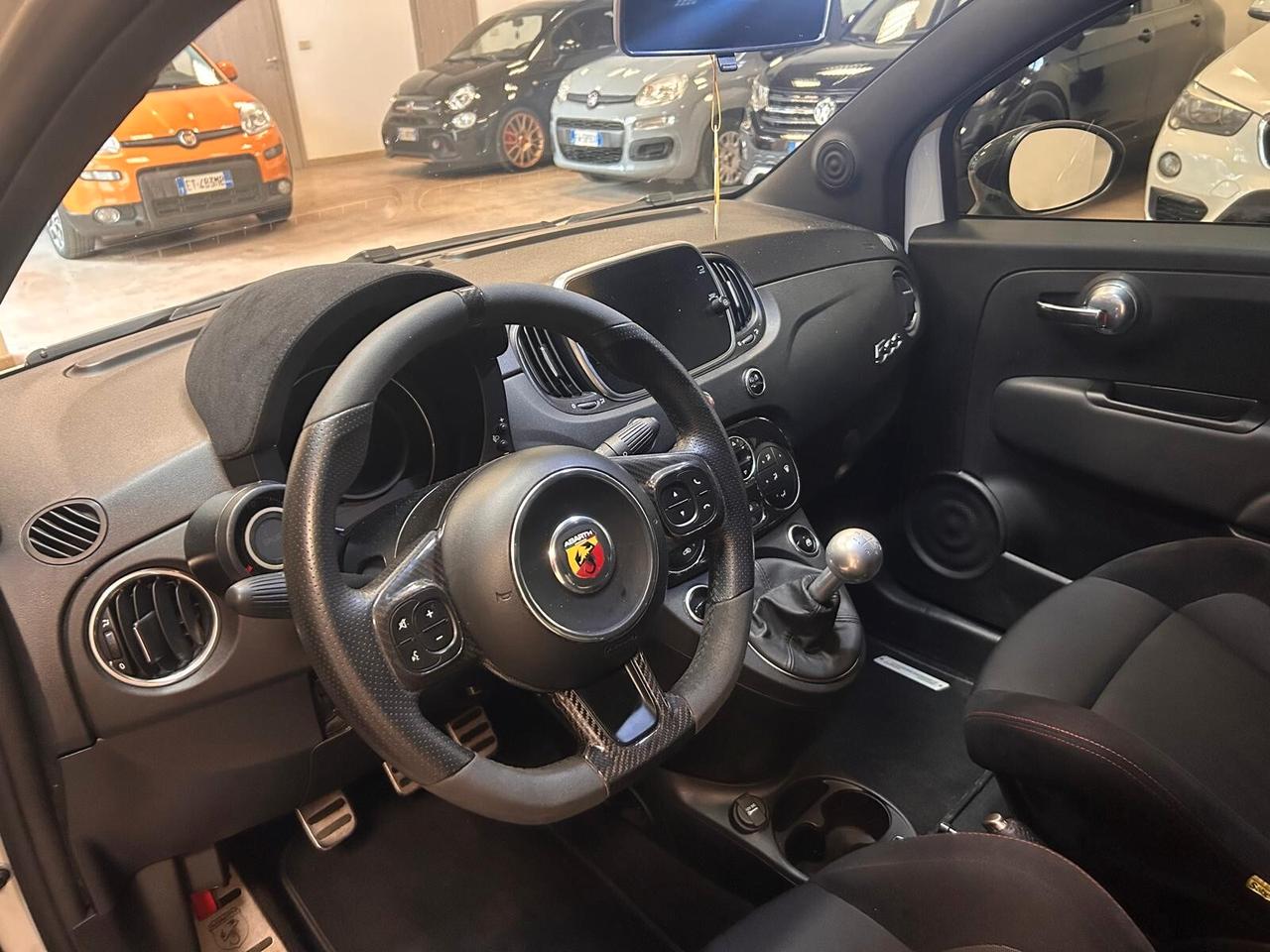 Abarth 695 1.4 Turbo T-Jet 180 CV Esseesse