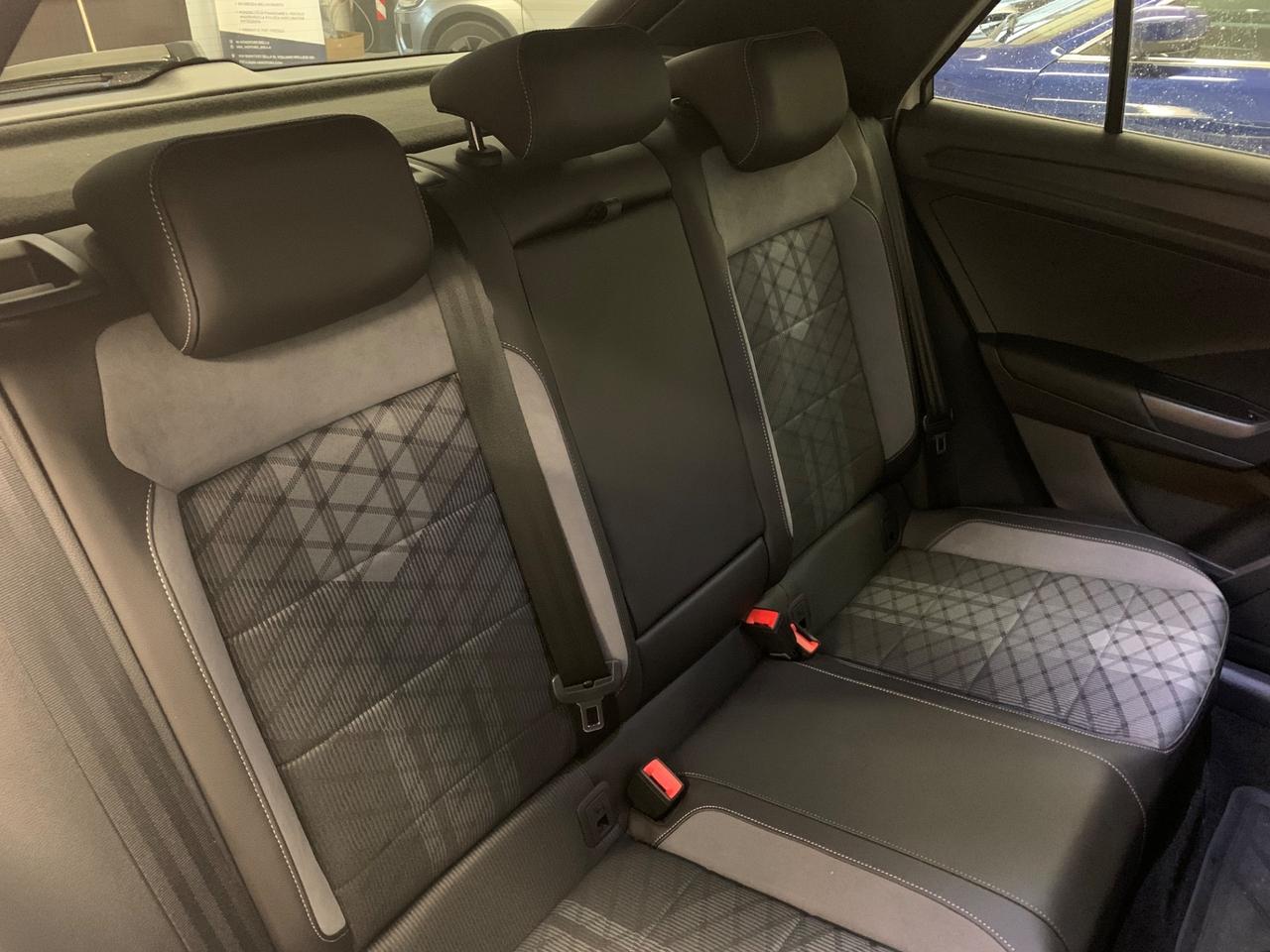 Volkswagen T-Roc 2.0 TDI SCR R-Line