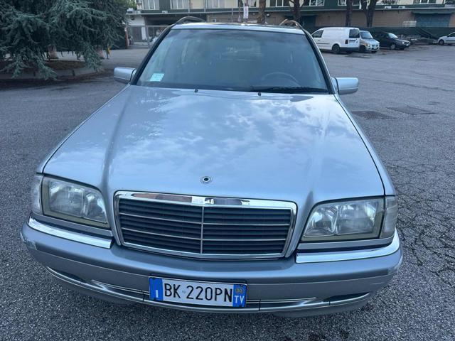 MERCEDES-BENZ C 220 CDI cat S.W. Sport senza nessun lavoro da fare