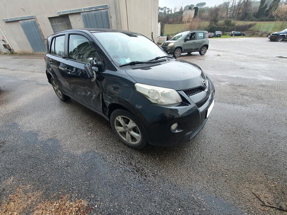 Toyota Urban Cruiser 1.4 D-4D 4WD Sol