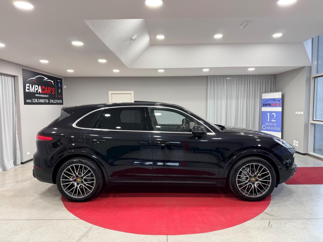 Porsche Cayenne 3.0 V6 1 PROPRIETARIO "BURMESTER"