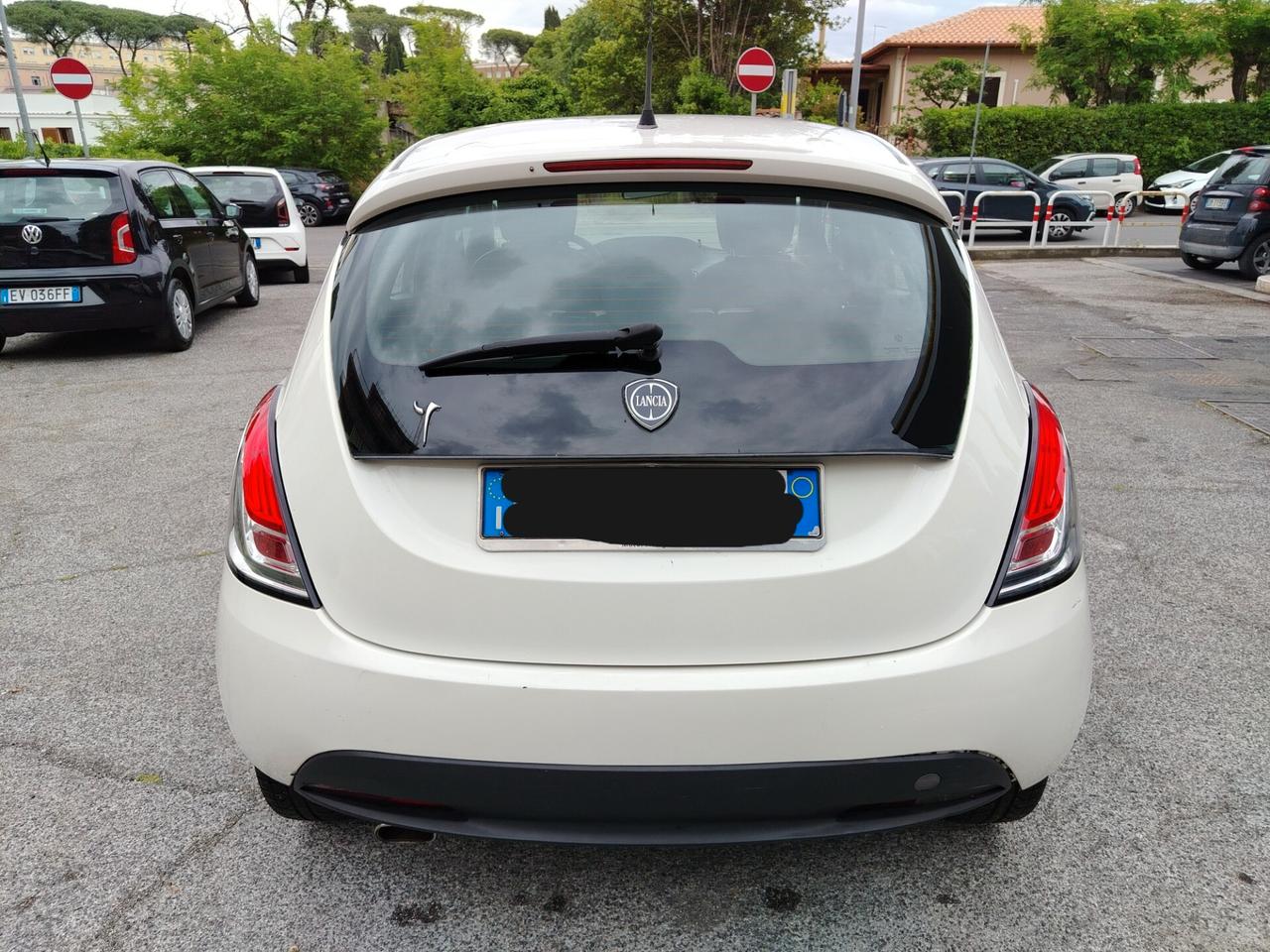 Lancia Ypsilon 1.2 69 CV 5 porte S&S Silver