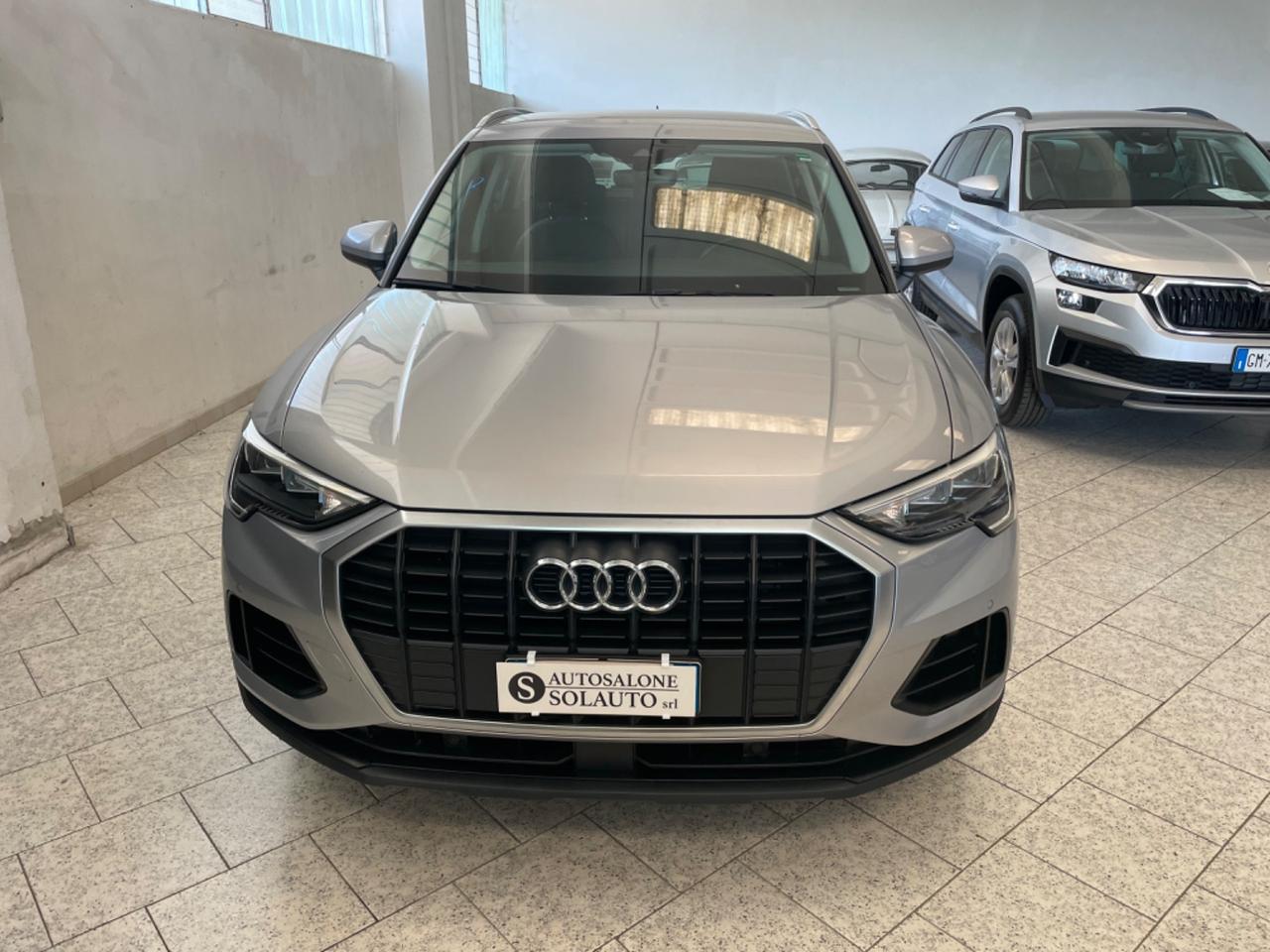 Audi Q3 35 TDI S tronic Business