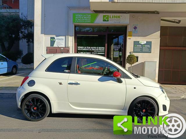 ABARTH 500 1.4 Turbo T-Jet esseesse
