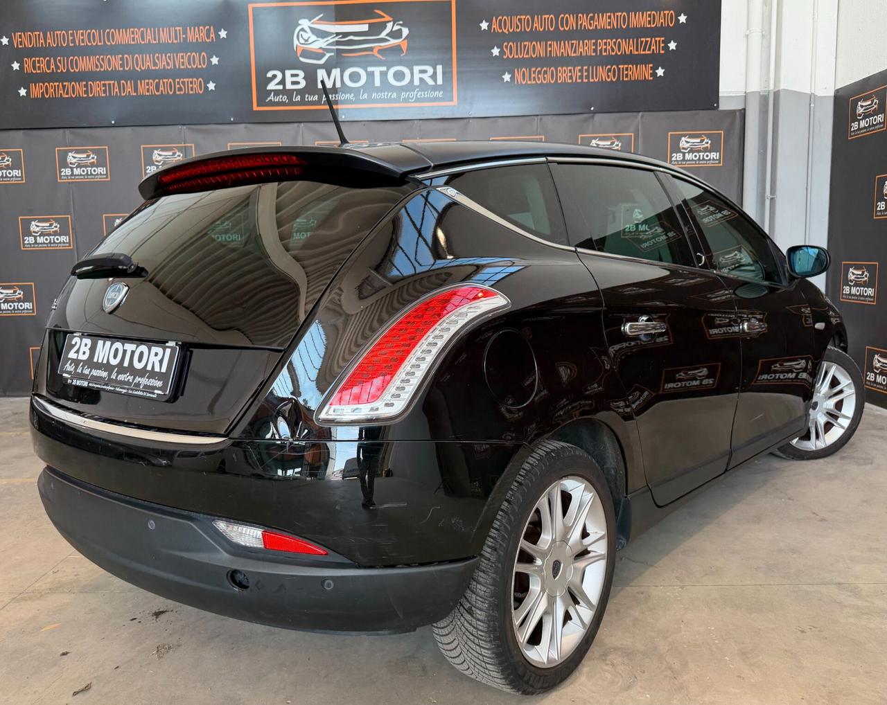 Lancia Delta 1.4 T-Jet 120 CV Platino Ecochic GPL