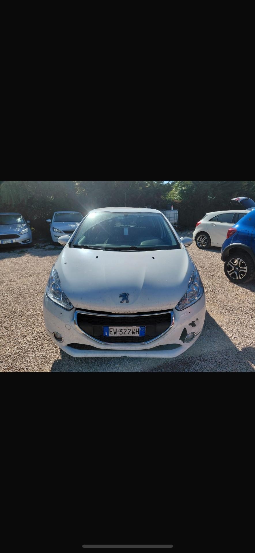 Peugeot 208 1.4 HDi 68 CV 5 porte Access