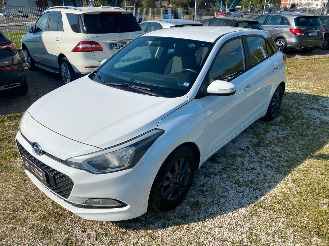 HYUNDAI - i20 - 1.2 GPL 5p. Blackline - NEOPATENTATI - FINANZIABILE - PERMUTE