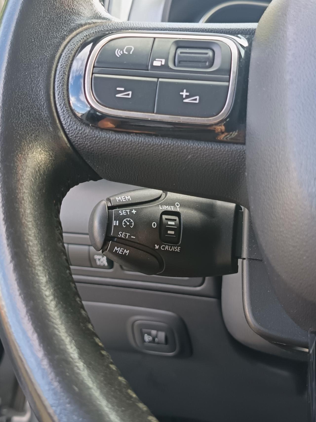 Citroen C3 Aircross C3 Aircross BlueHDi 100 Shine