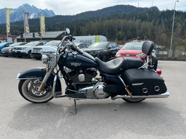 Harley-davidson FLHRC Road King Classic