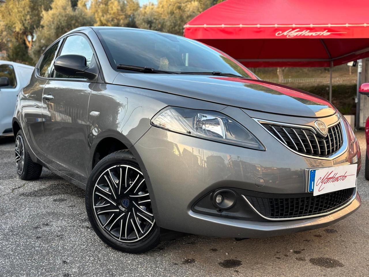 Lancia Ypsilon 1.0 FireFly 5 porte S&S Hybrid Gold Plus