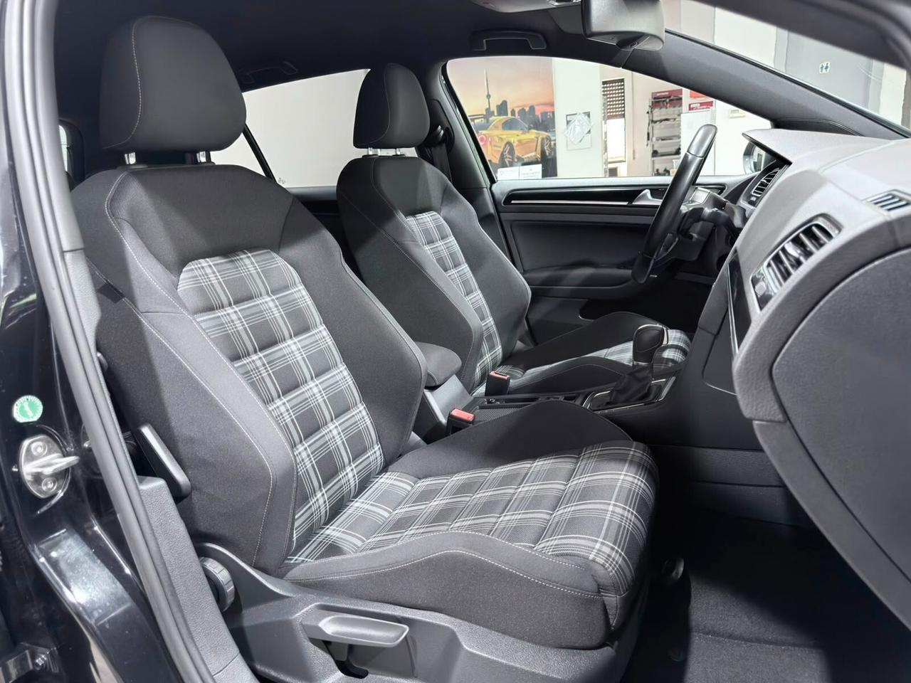 VOLKSWAGEN GOLF GTD 2.0TDI 184CV DSG 5P 2016