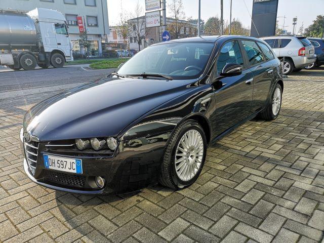 ALFA ROMEO 159 1.9 JTDm 16V Sportwagon Distinctive GANCIO TRAINO