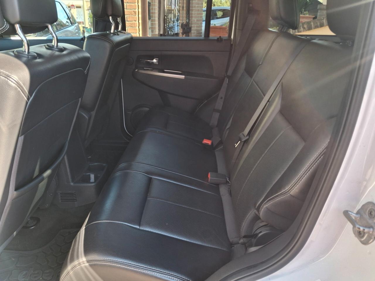 Jeep Cherokee 2.8 CRD DPF Limited Auto 4x4