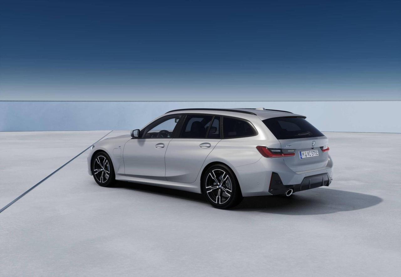 BMW Serie 3 330e Touring xDrive MSport