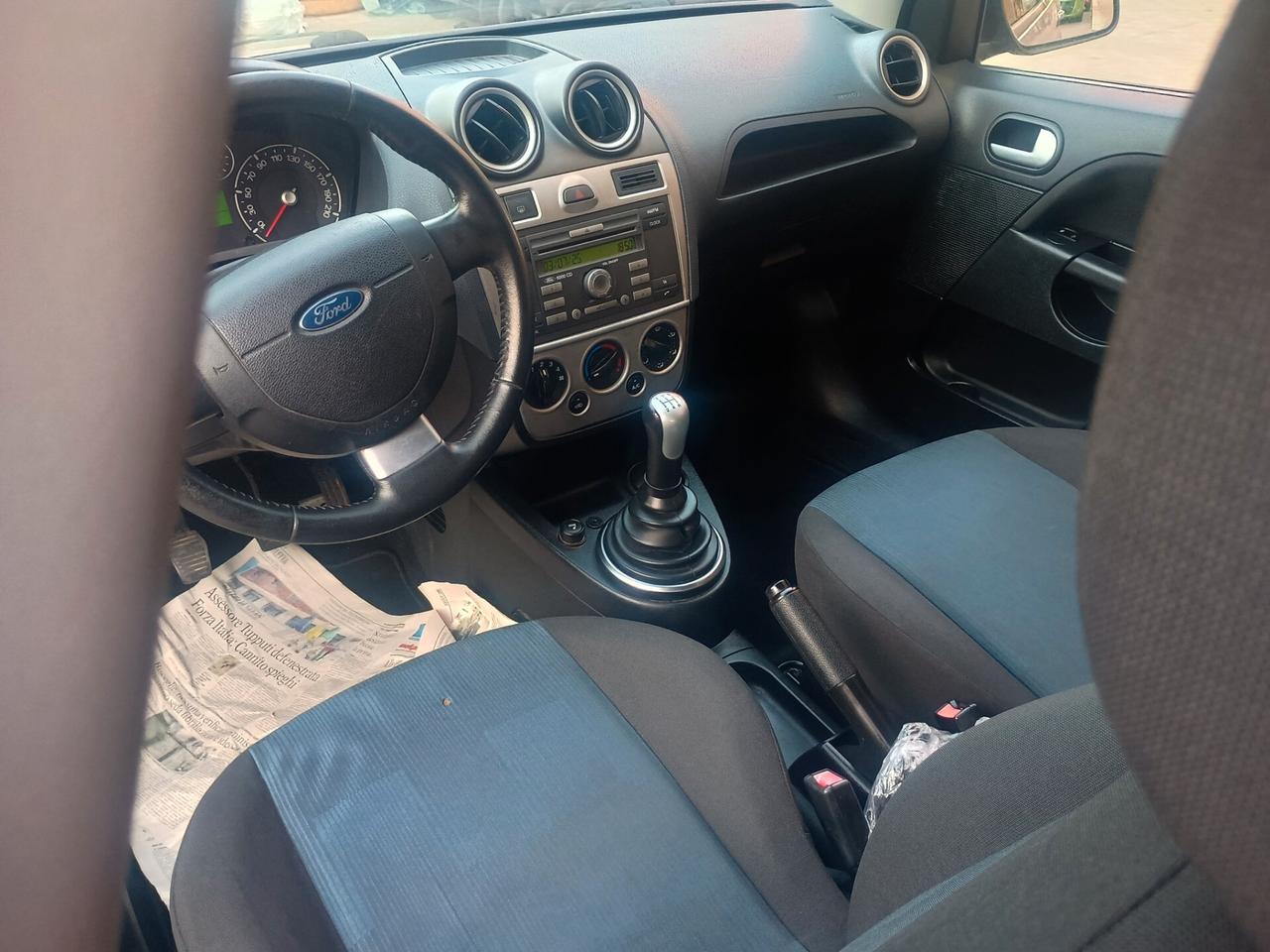 Ford Fiesta 1.4 TDCi 5p. Titanium