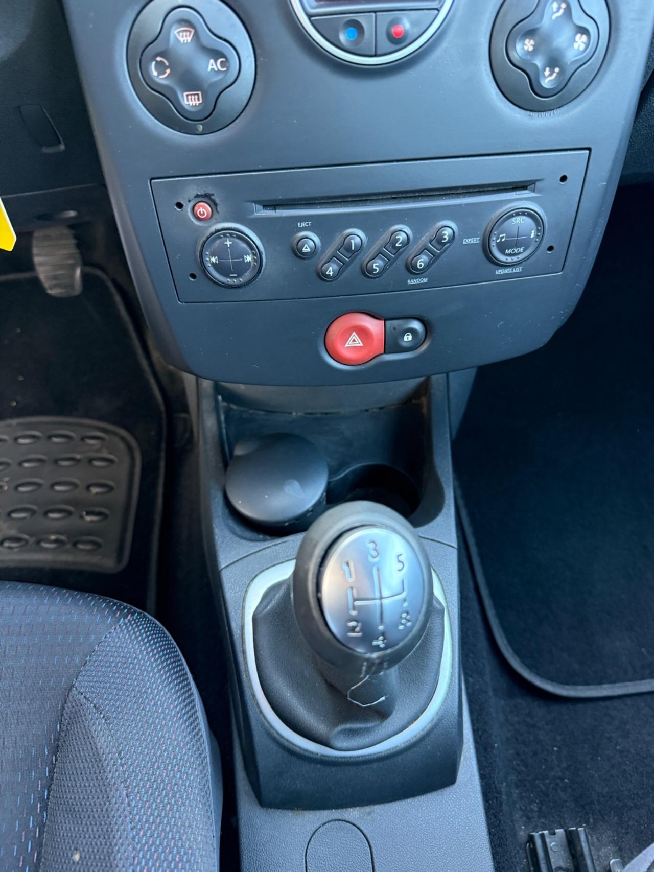 Renault Clio 1.2 16V 5 porte Luxe