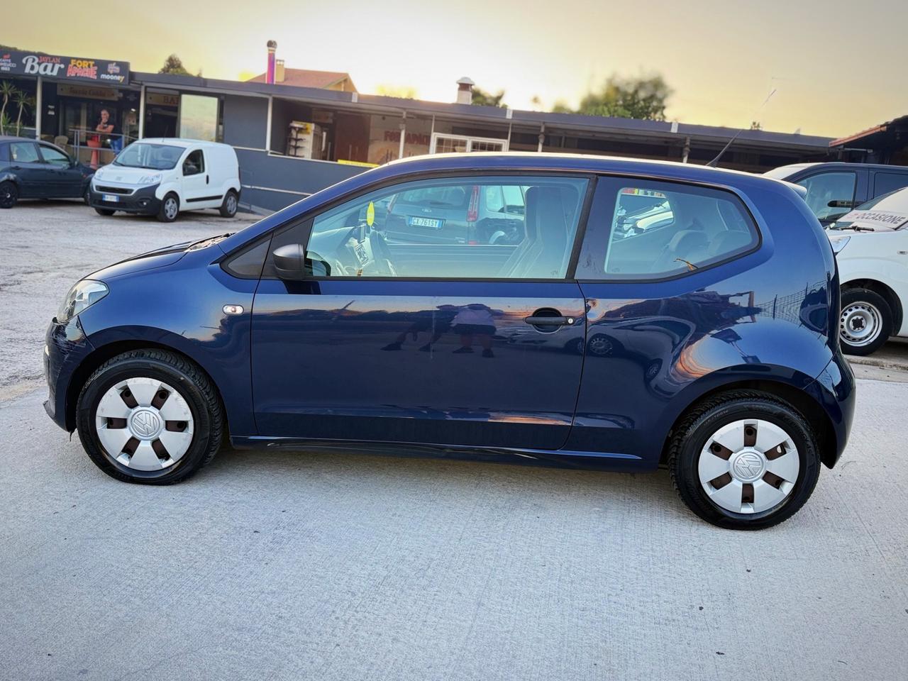 Volkswagen up! 1.0 75 CV 3p. high garanzia 12 Mesi