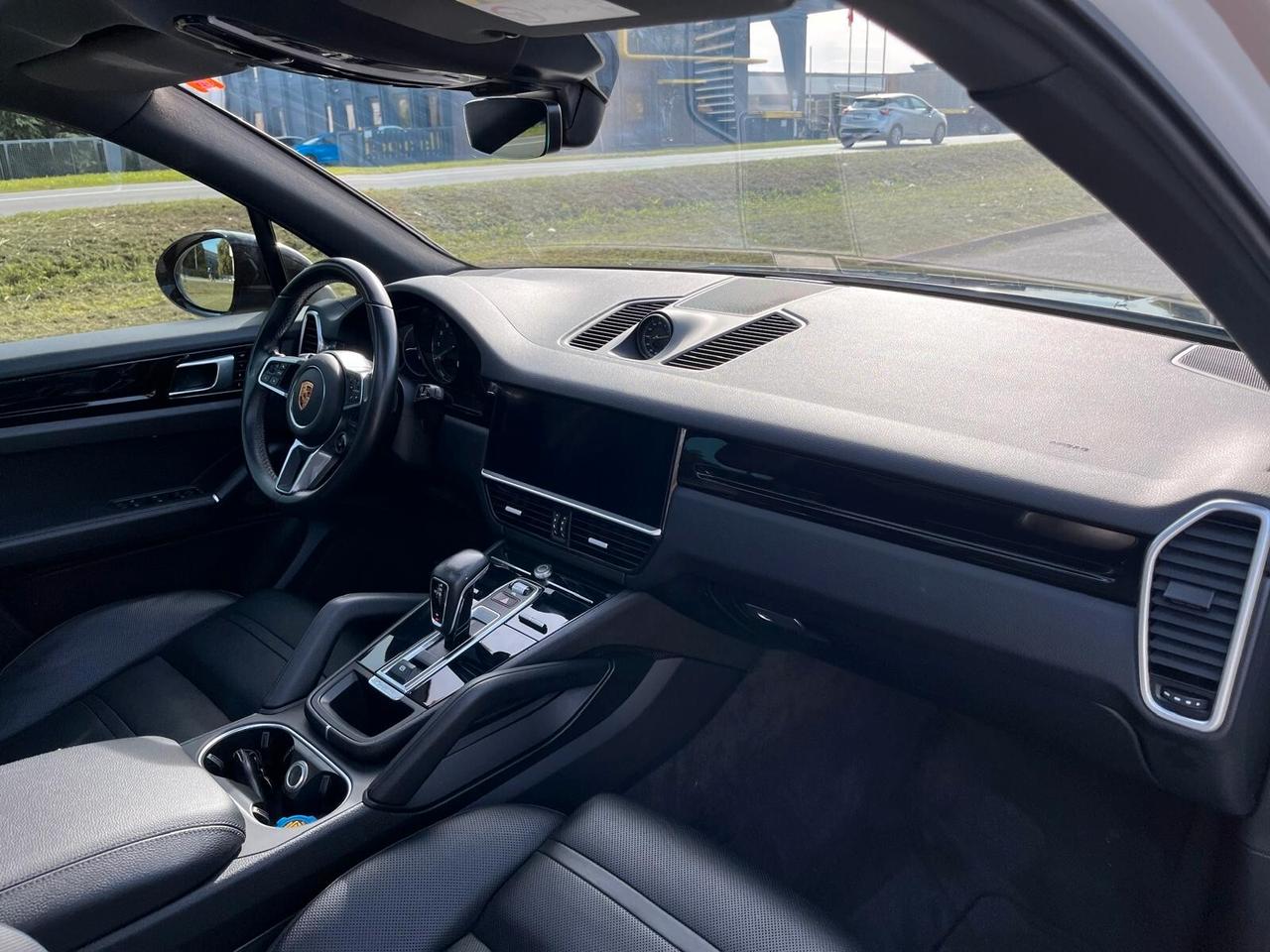 Porsche Cayenne 3.0 V6 E-Hybrid