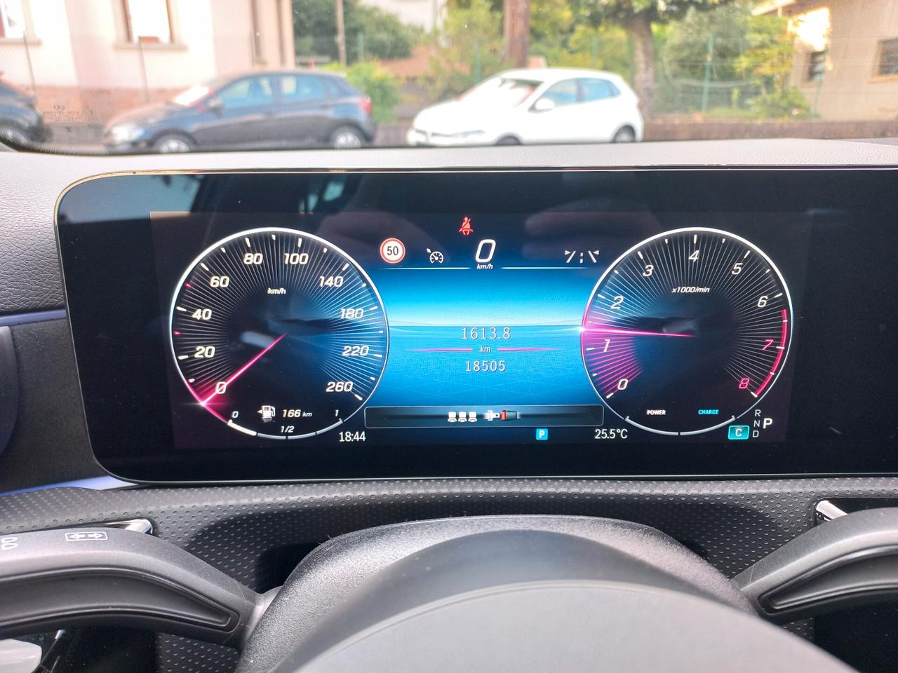 Mercedes-benz A 180 Automatic AMG Line Advanced Plus