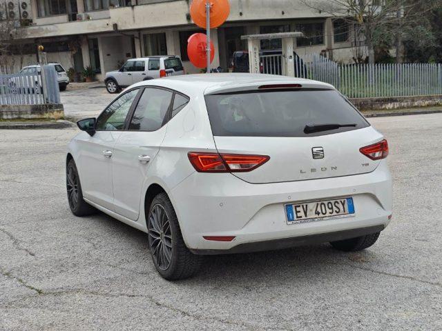 SEAT Leon 1.4 TGI 110cv Style METANO FARI LED NAVI PDC CLIMA