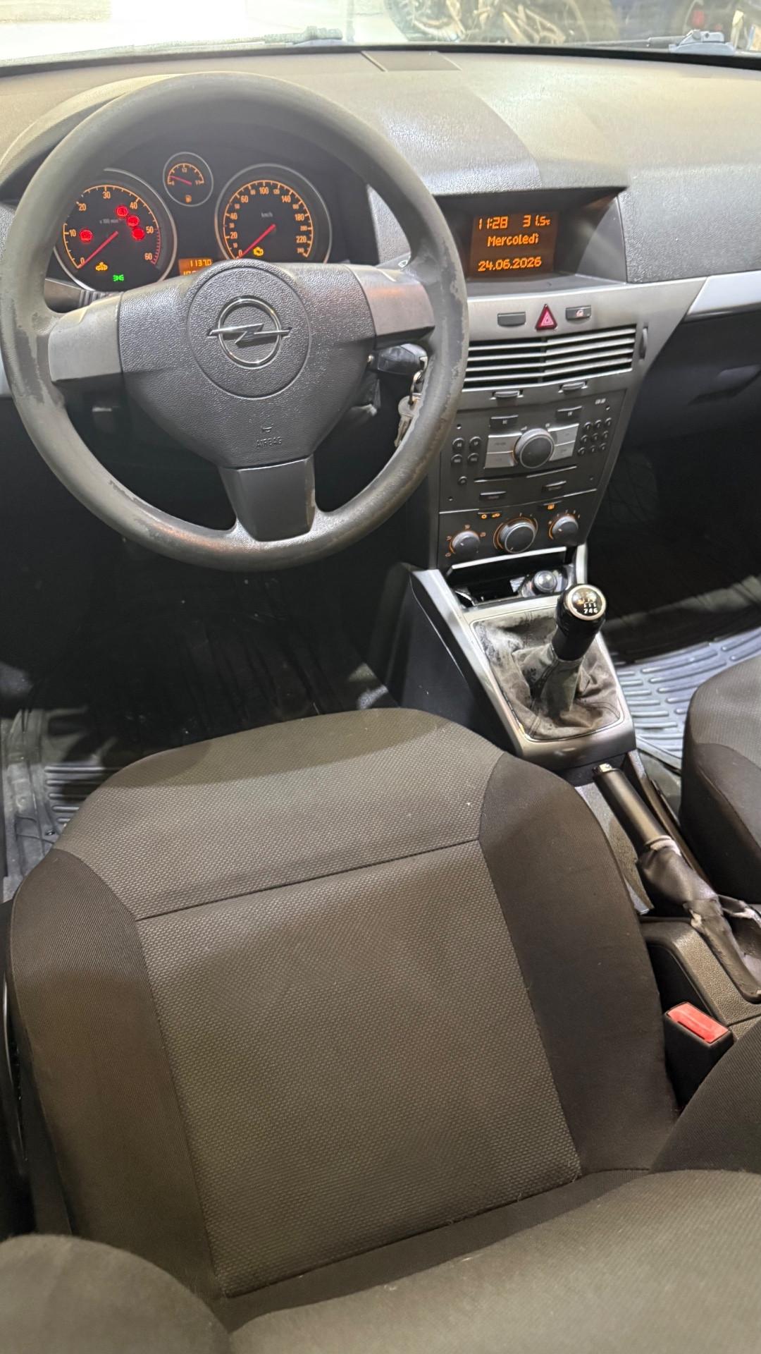 Opel Astra 1.3 CDTI 5 porte Enjoy