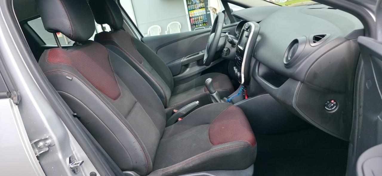 Renault Clio 1.2 75CV GPL 5 porte Costume National