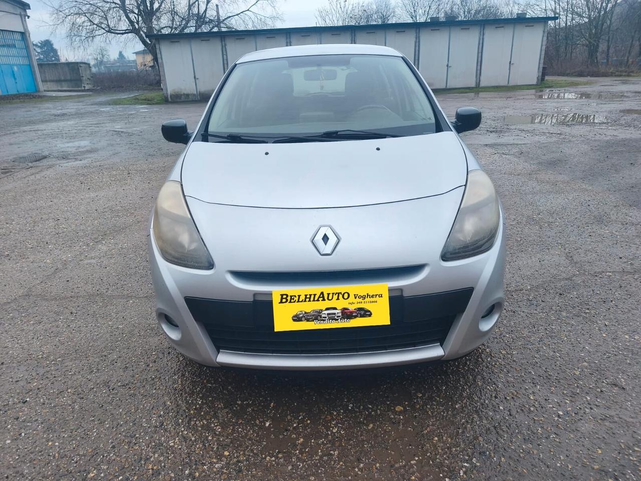 Renault Clio 2011----1.5 Diesel Neopatentati