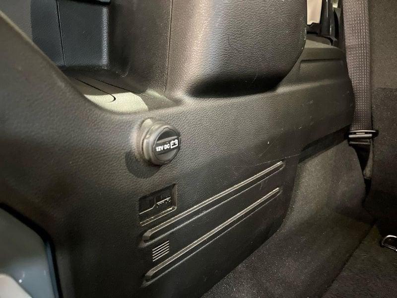 Jeep Wrangler Unlimited 2.0 turbo Sahara auto