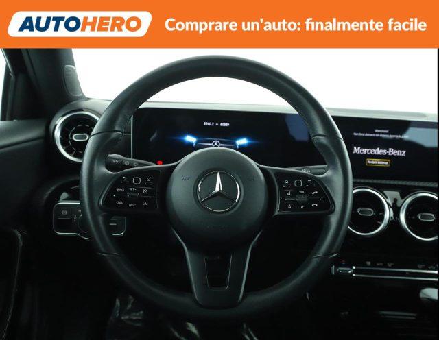 MERCEDES-BENZ A 180 d Automatic Business