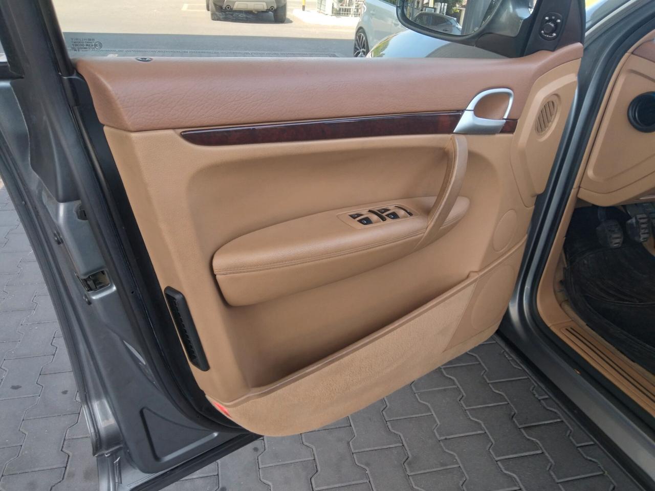 Porsche Cayenne 3.2 V6 250cv cambio manuale 6marce