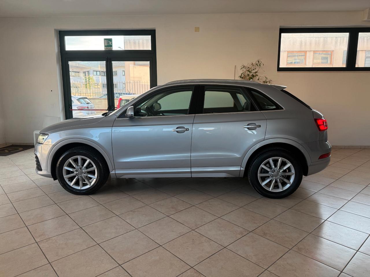 Audi Q3 2.0 TDI 150 CV Business F1 Pelle FullLed Navi Ambient
