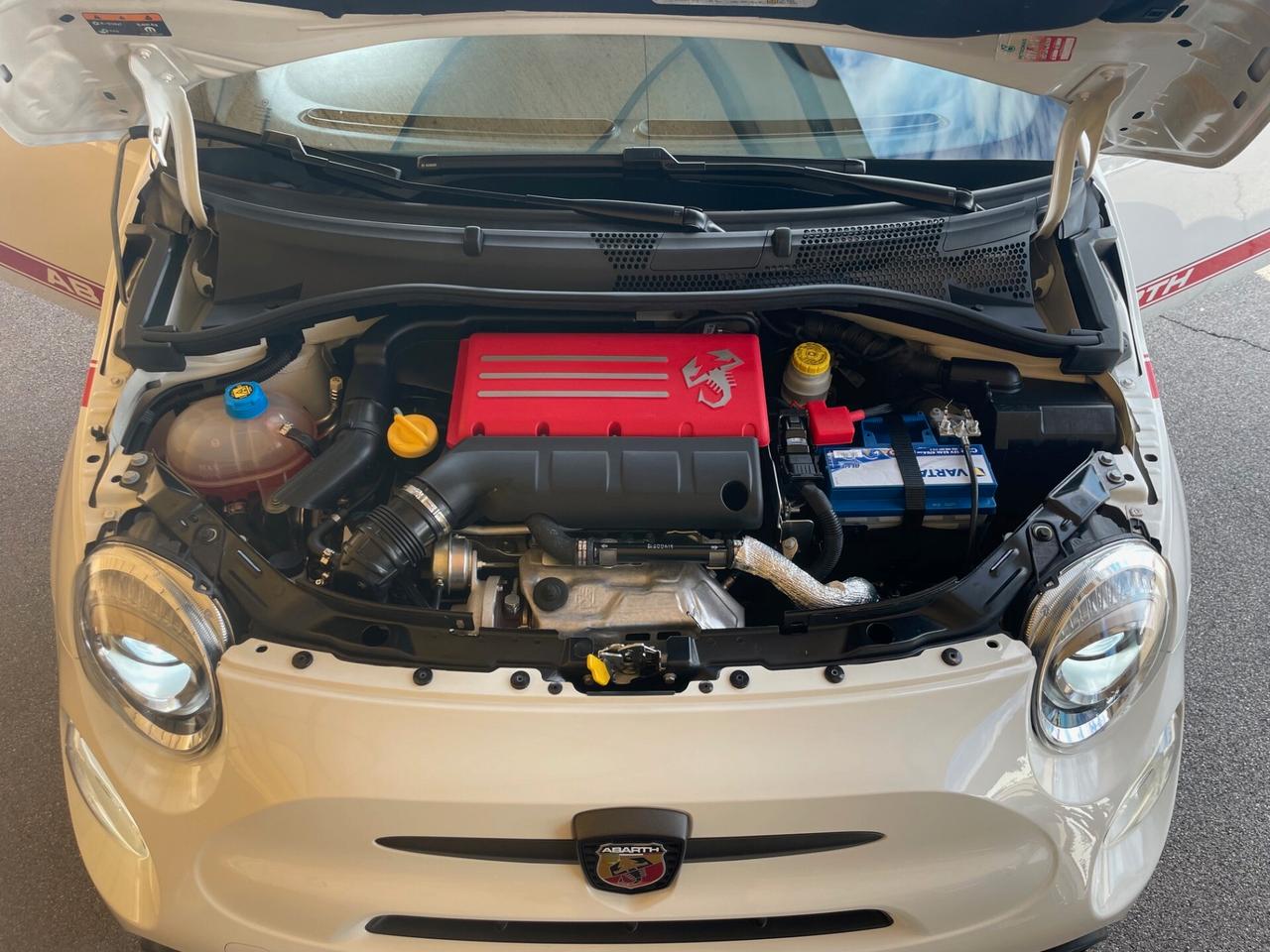 Abarth 595 1.4 Turbo T-Jet 180 CV Esseesse