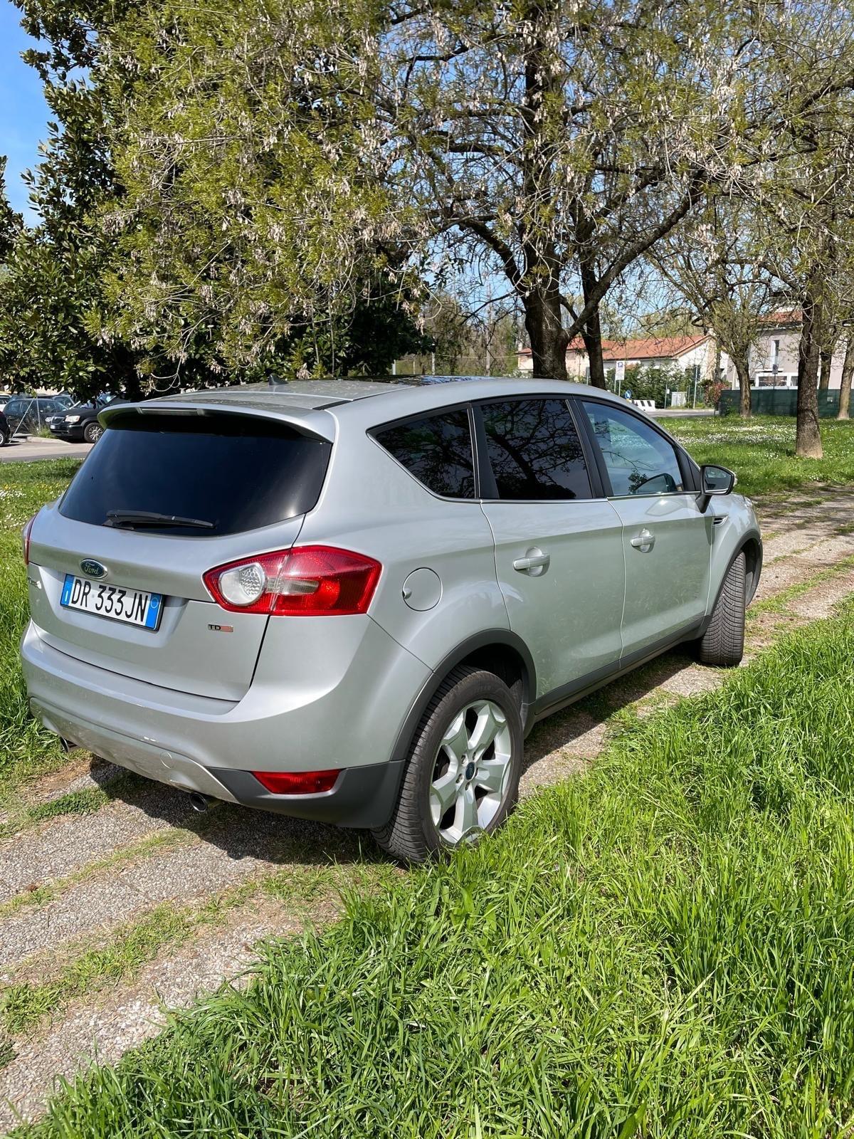 Ford Kuga 2.0 TDCi 136 CV 4WD Titanium DPF