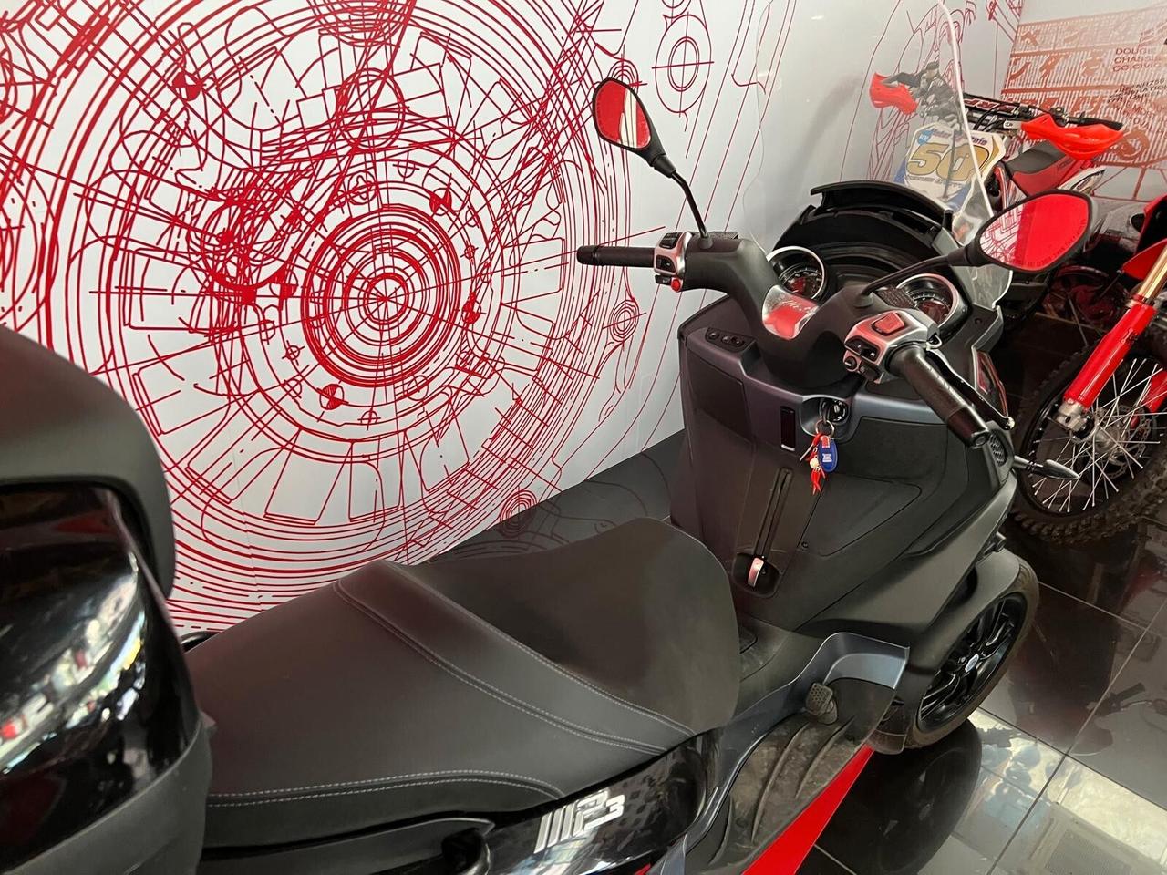 Piaggio MP3 300 ABS Hpe 2023