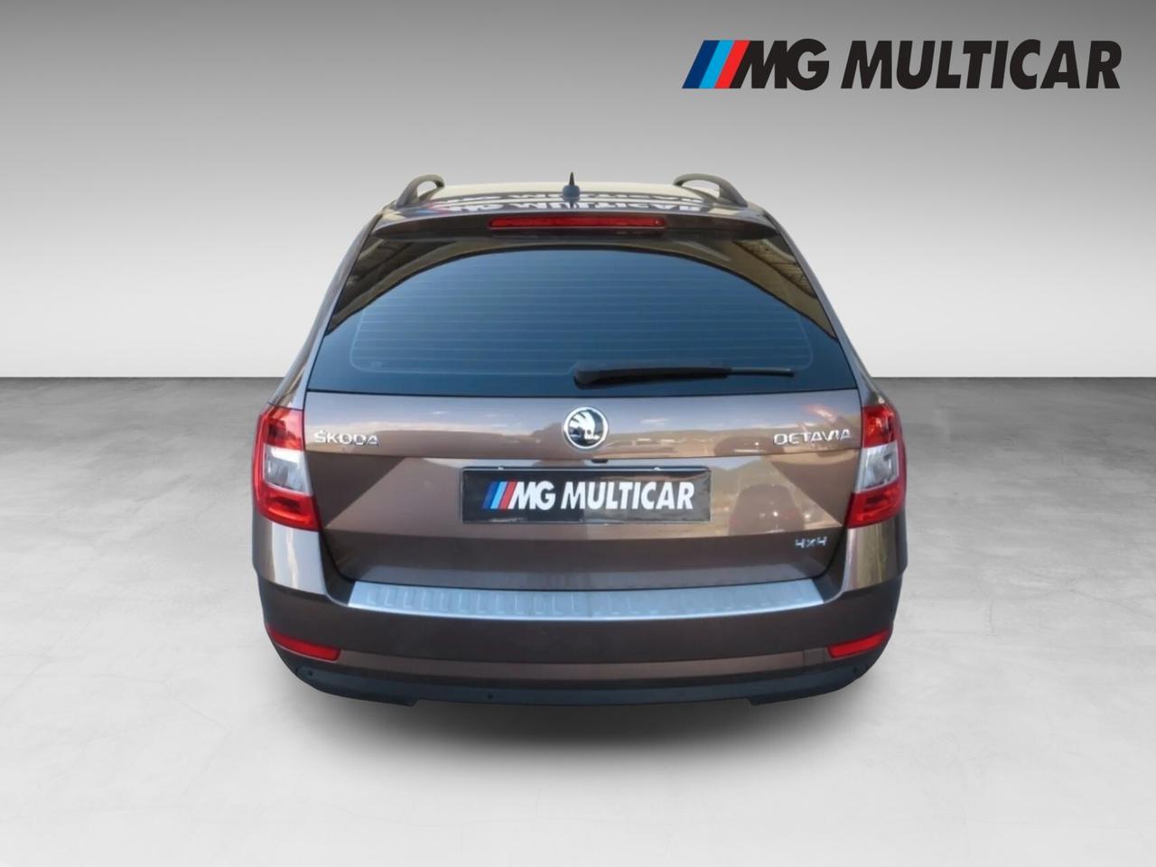 Skoda Octavia Wagon 1.6 tdi Executive 4x4 115cv 6m. sens ant/post-retrocam/navi