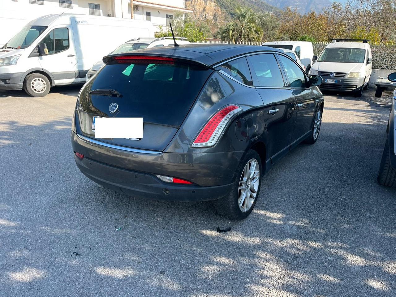 Lancia Delta 1.6 MJT DPF Oro