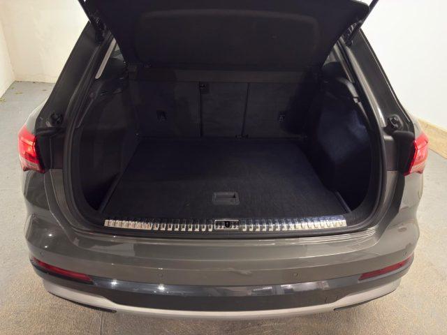 AUDI Q3 35 TDI quattro Business