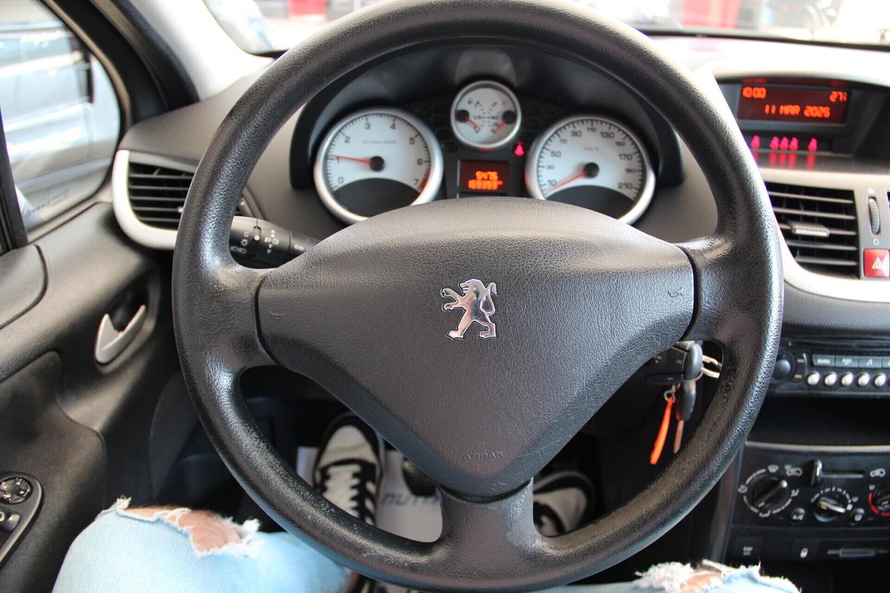 Peugeot 207 1.4 8V 75CV GPL (GAS)