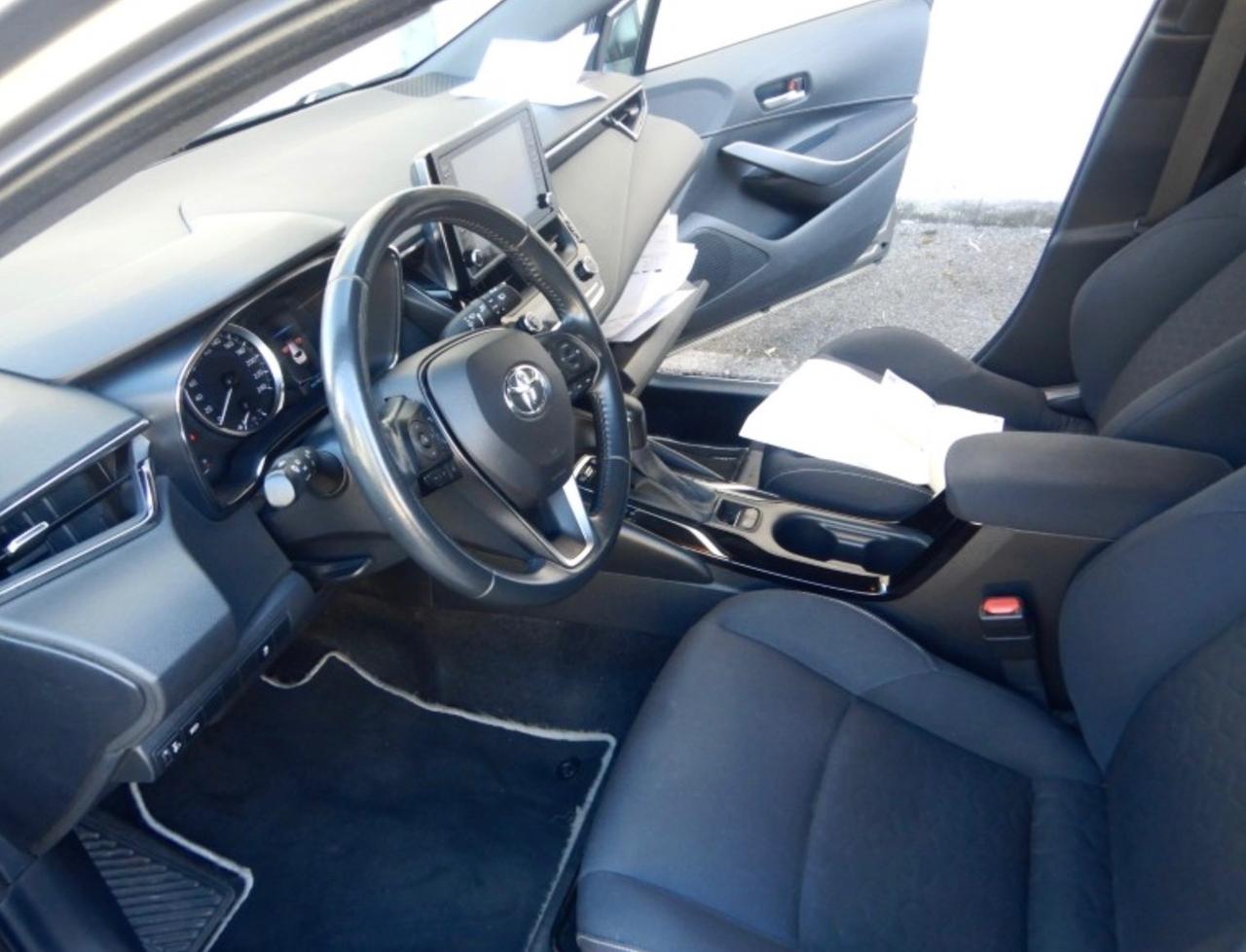 Toyota Corolla Touring Sports 2.0 Hybrid Business